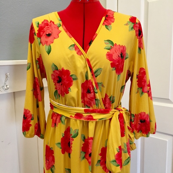 Yellow Spring Maxi Dress Floral 3/4 Sleeves 1X - Picture 2 of 7